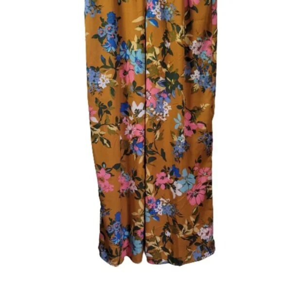 Band of Gypsies Boho Floral Print Jumpsuit - Picture 5 of 10